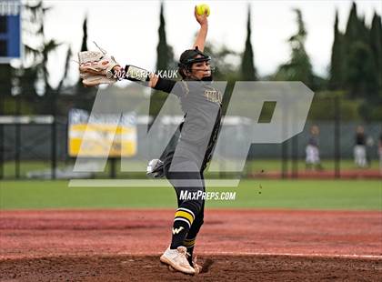 Thumbnail 3 in Wilcox @ Milpitas photogallery.