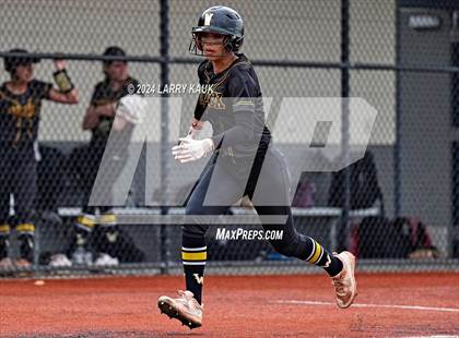 Thumbnail 3 in Wilcox @ Milpitas photogallery.