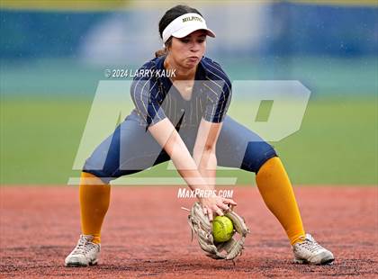 Thumbnail 1 in Wilcox @ Milpitas photogallery.