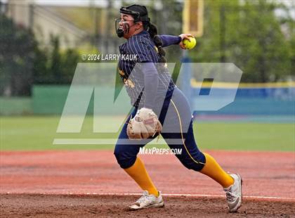 Thumbnail 2 in Wilcox @ Milpitas photogallery.