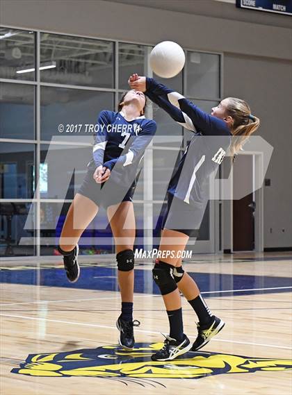 Thumbnail 1 in Carmel Christian vs Westminster Catawba photogallery.