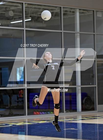 Thumbnail 1 in Carmel Christian vs Westminster Catawba photogallery.