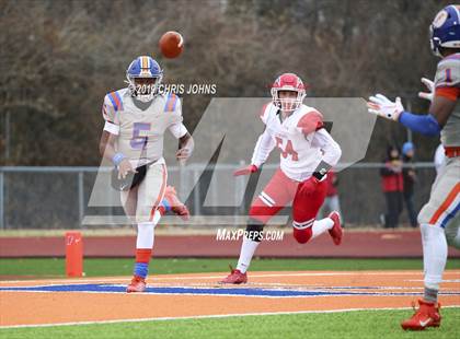 Thumbnail 2 in Glenwood @ East St. Louis (IHSA  6A Semifinal) photogallery.
