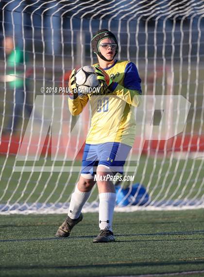 Thumbnail 1 in Stonington vs. Rockville (CIAC Class M 2nd Round) photogallery.