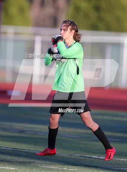 Thumbnail 1 in Stonington vs. Rockville (CIAC Class M 2nd Round) photogallery.