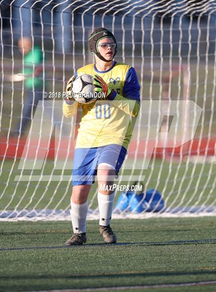 Thumbnail 2 in Stonington vs. Rockville (CIAC Class M 2nd Round) photogallery.