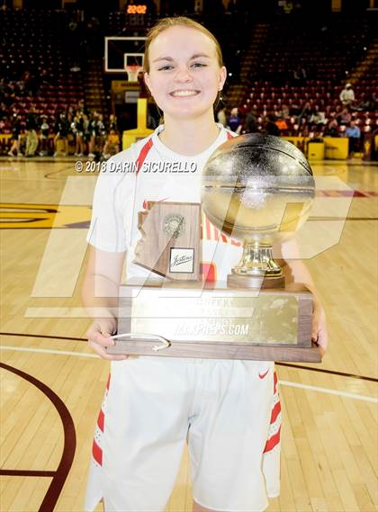 Thumbnail 1 in Chaparral vs. Mesquite (AIA 5A Final Awards) photogallery.