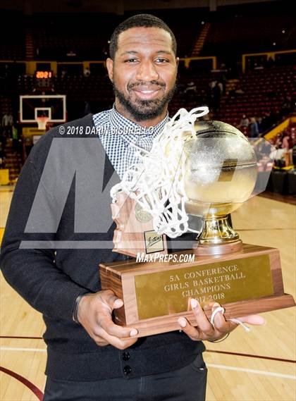 Thumbnail 1 in Chaparral vs. Mesquite (AIA 5A Final Awards) photogallery.