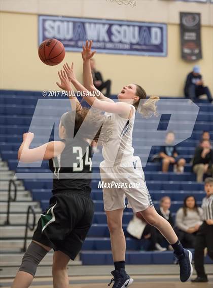 Thumbnail 1 in D'Evelyn @ Valor Christian photogallery.