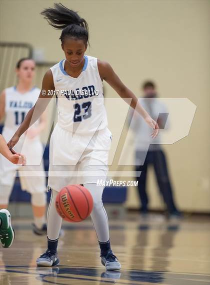 Thumbnail 3 in D'Evelyn @ Valor Christian photogallery.