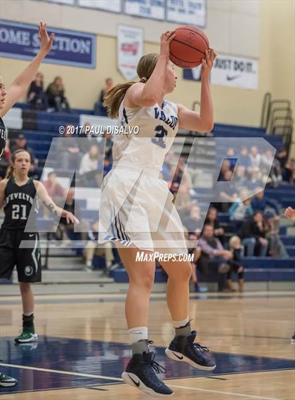 Thumbnail 1 in D'Evelyn @ Valor Christian photogallery.
