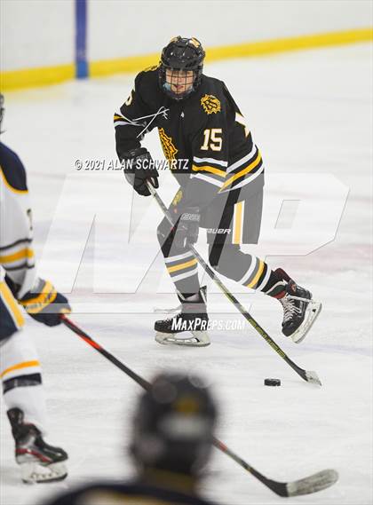 Thumbnail 3 in McQuaid @ Victor photogallery.