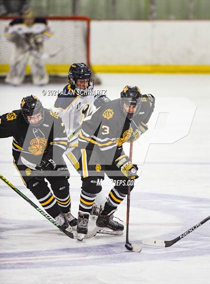 Thumbnail 1 in McQuaid @ Victor photogallery.