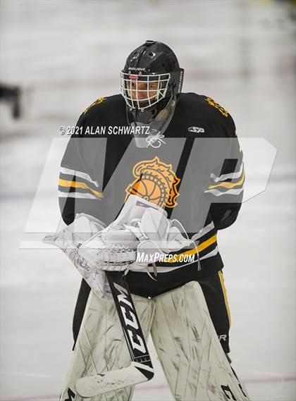 Thumbnail 3 in McQuaid @ Victor photogallery.