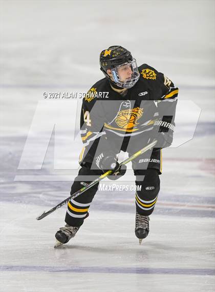 Thumbnail 3 in McQuaid @ Victor photogallery.