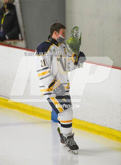 Thumbnail 3 in McQuaid @ Victor photogallery.