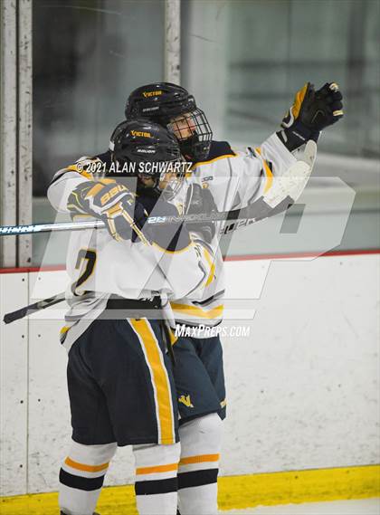 Thumbnail 3 in McQuaid @ Victor photogallery.