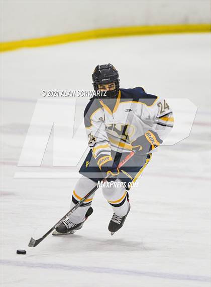 Thumbnail 1 in McQuaid @ Victor photogallery.