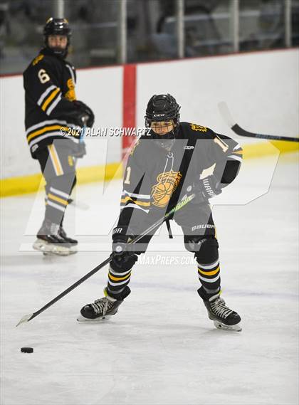 Thumbnail 3 in McQuaid @ Victor photogallery.