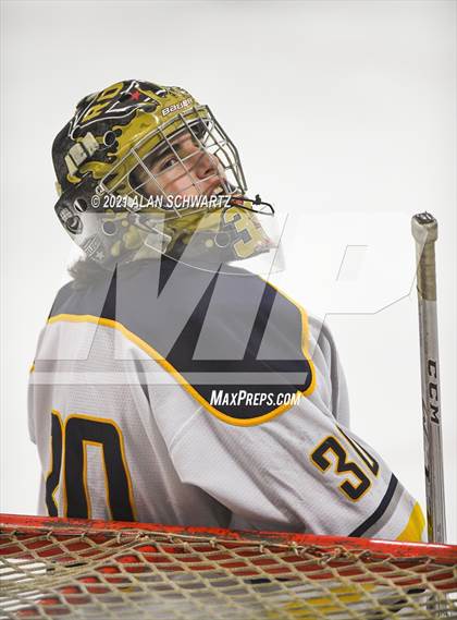 Thumbnail 2 in McQuaid @ Victor photogallery.