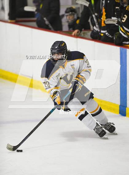 Thumbnail 1 in McQuaid @ Victor photogallery.
