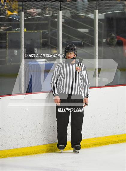 Thumbnail 2 in McQuaid @ Victor photogallery.