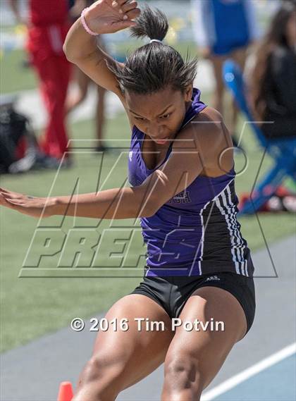 Thumbnail 3 in CIF Southern Section Girls Track and Field Division Finals photogallery.