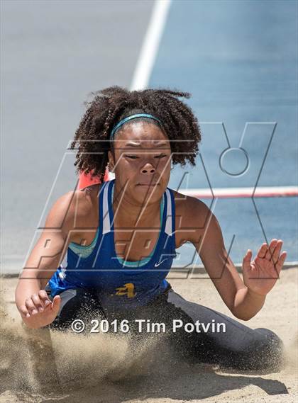 Thumbnail 3 in CIF Southern Section Girls Track and Field Division Finals photogallery.