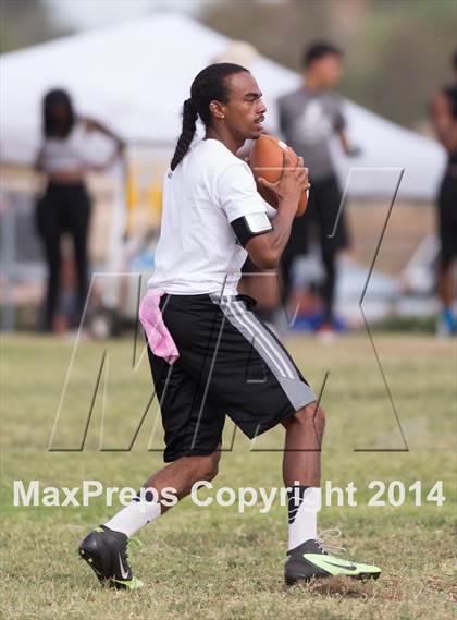 Thumbnail 3 in Great Oak vs Perris (Southwest County Passing Tournament) photogallery.