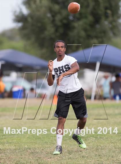 Thumbnail 1 in Great Oak vs Perris (Southwest County Passing Tournament) photogallery.