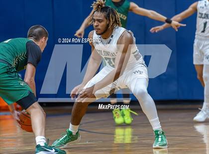 Thumbnail 2 in Bishop Hendricken @ William Floyd (New York Holiday Invitational) photogallery.
