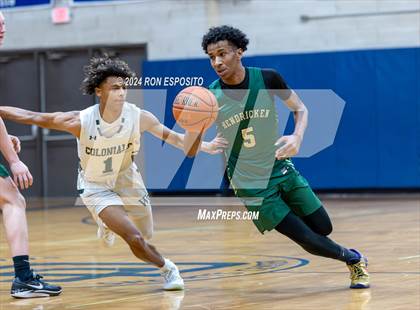 Thumbnail 3 in Bishop Hendricken @ William Floyd (New York Holiday Invitational) photogallery.