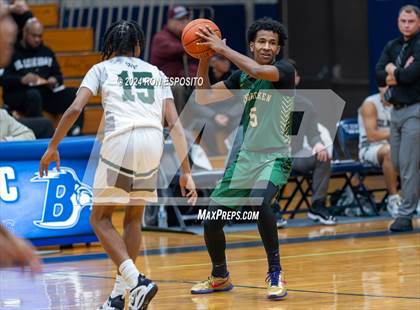 Thumbnail 2 in Bishop Hendricken @ William Floyd (New York Holiday Invitational) photogallery.