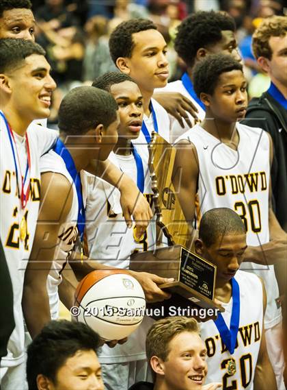 Thumbnail 1 in Bishop O'Dowd vs. Mater Dei (CIF State Open Division Final) photogallery.