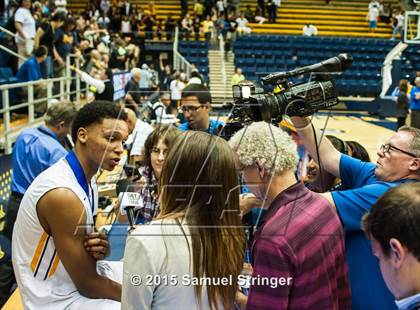 Thumbnail 3 in Bishop O'Dowd vs. Mater Dei (CIF State Open Division Final) photogallery.