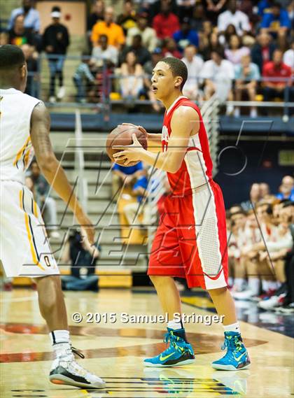 Thumbnail 1 in Bishop O'Dowd vs. Mater Dei (CIF State Open Division Final) photogallery.