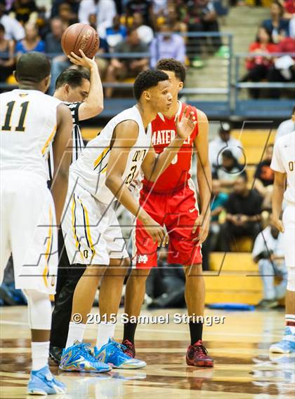 Thumbnail 1 in Bishop O'Dowd vs. Mater Dei (CIF State Open Division Final) photogallery.