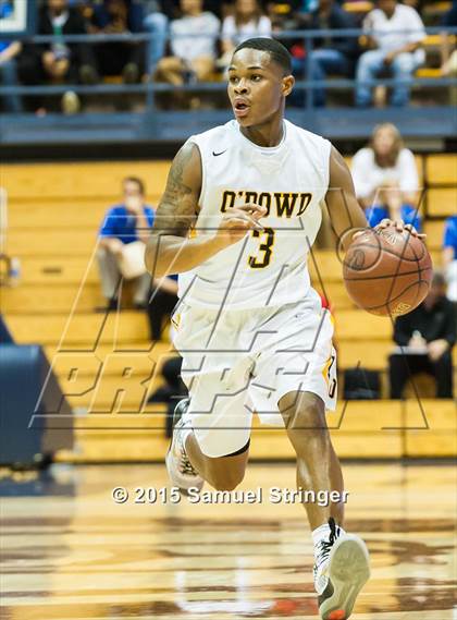 Thumbnail 3 in Bishop O'Dowd vs. Mater Dei (CIF State Open Division Final) photogallery.