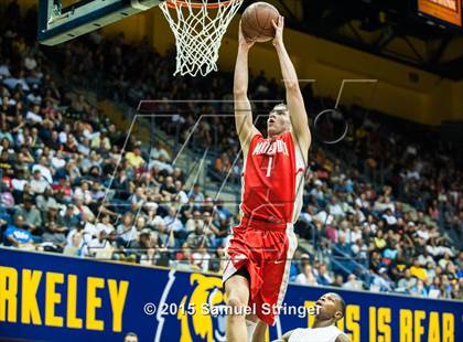 Thumbnail 1 in Bishop O'Dowd vs. Mater Dei (CIF State Open Division Final) photogallery.