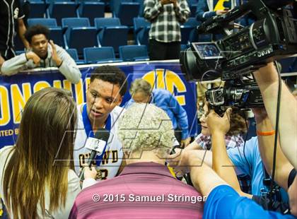 Thumbnail 2 in Bishop O'Dowd vs. Mater Dei (CIF State Open Division Final) photogallery.