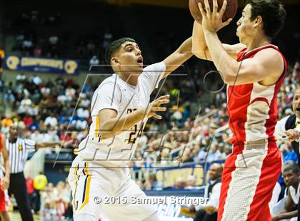 Thumbnail 3 in Bishop O'Dowd vs. Mater Dei (CIF State Open Division Final) photogallery.