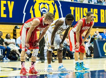 Thumbnail 3 in Bishop O'Dowd vs. Mater Dei (CIF State Open Division Final) photogallery.