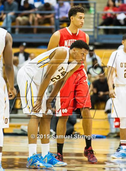 Thumbnail 3 in Bishop O'Dowd vs. Mater Dei (CIF State Open Division Final) photogallery.