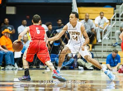 Thumbnail 2 in Bishop O'Dowd vs. Mater Dei (CIF State Open Division Final) photogallery.
