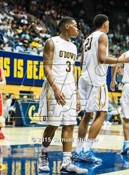 Thumbnail 1 in Bishop O'Dowd vs. Mater Dei (CIF State Open Division Final) photogallery.