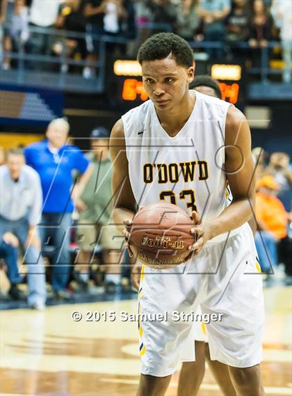 Thumbnail 1 in Bishop O'Dowd vs. Mater Dei (CIF State Open Division Final) photogallery.