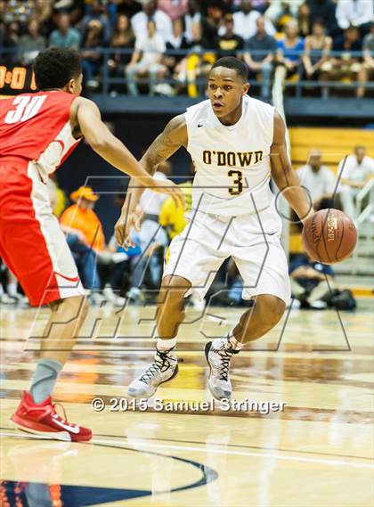 Thumbnail 1 in Bishop O'Dowd vs. Mater Dei (CIF State Open Division Final) photogallery.