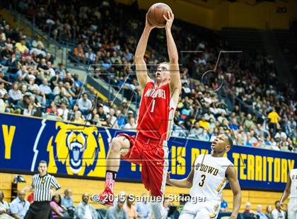 Thumbnail 3 in Bishop O'Dowd vs. Mater Dei (CIF State Open Division Final) photogallery.