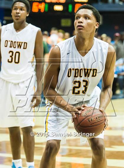 Thumbnail 2 in Bishop O'Dowd vs. Mater Dei (CIF State Open Division Final) photogallery.
