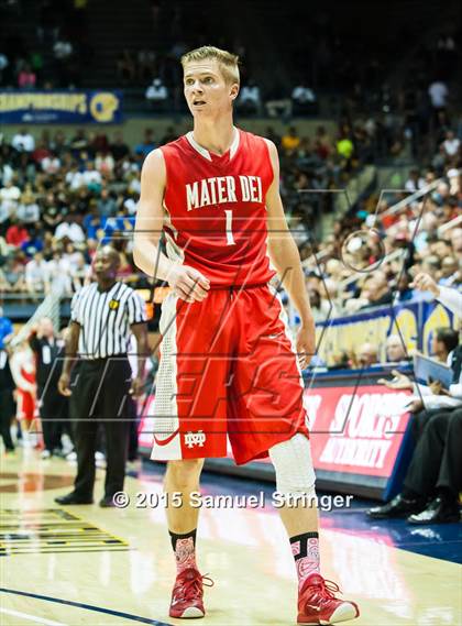 Thumbnail 2 in Bishop O'Dowd vs. Mater Dei (CIF State Open Division Final) photogallery.